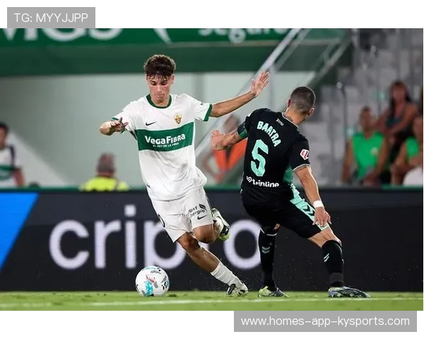 埃尔切打出教科书式反击,让皇马颜面尽失 埃尔切打出教科书式反击,让皇马颜面尽失