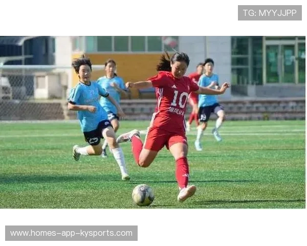 琑队如何推动女足青训与职业发展路径的系统化建设，女足如何训练